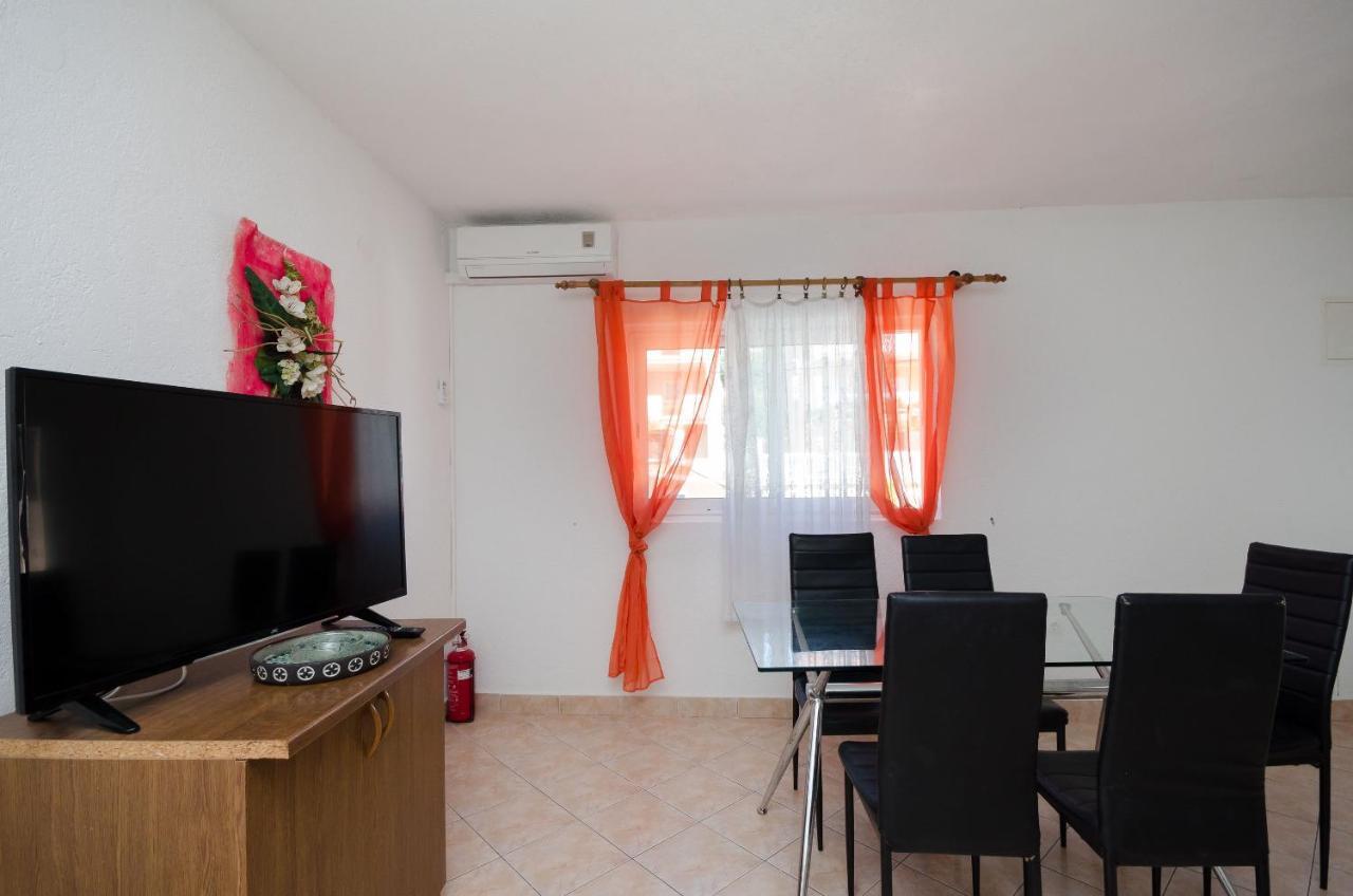 Apartments Elvira Lopar Extérieur photo