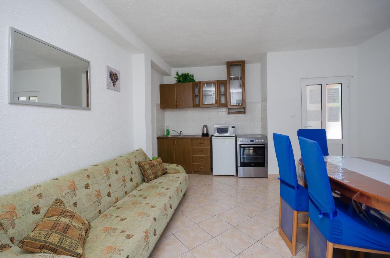 Apartments Elvira Lopar Extérieur photo