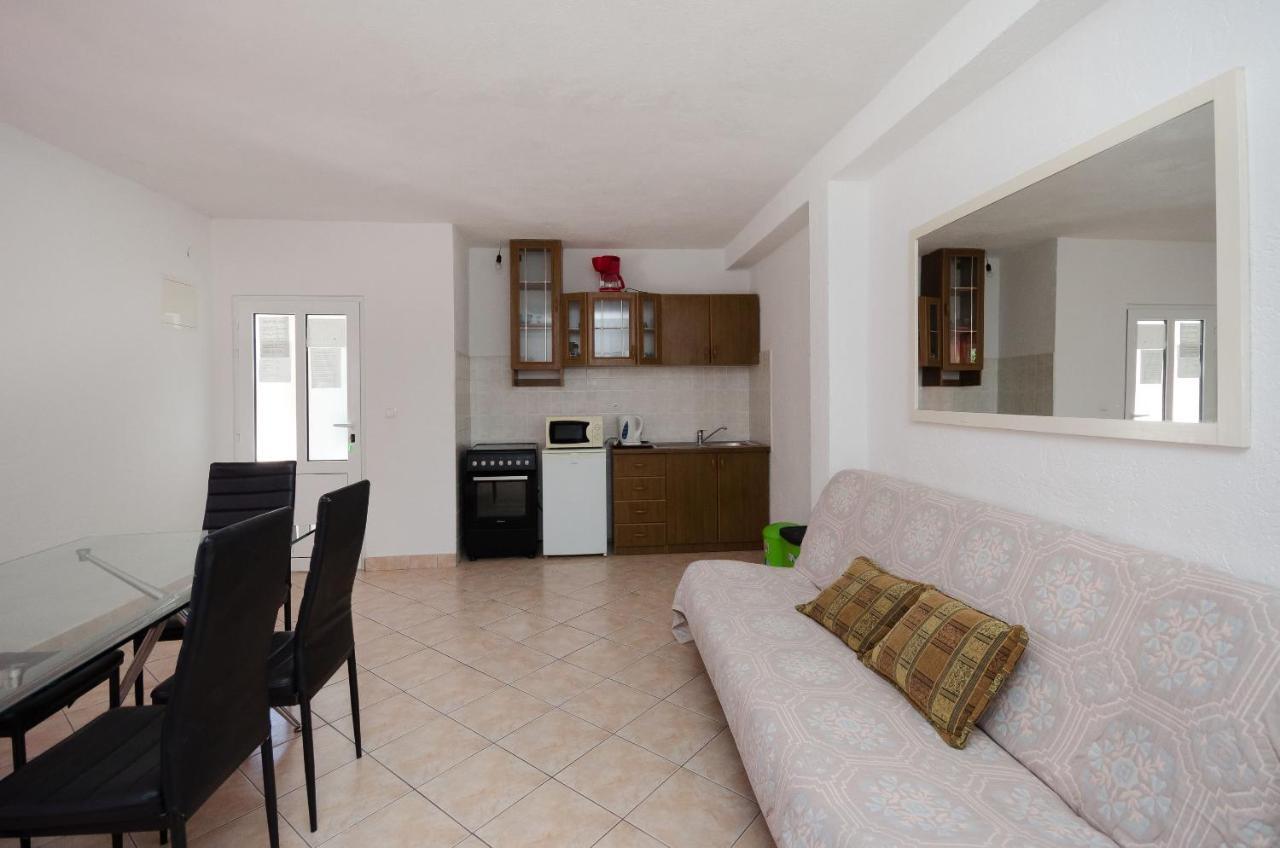 Apartments Elvira Lopar Extérieur photo